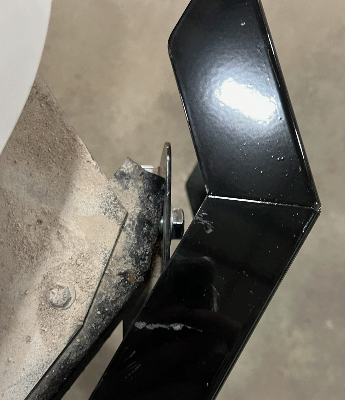 Coming Soon - Universal Breakaway Bumper for Delivery Vehicles for Utilimaster Body with Splash Guards Mounts